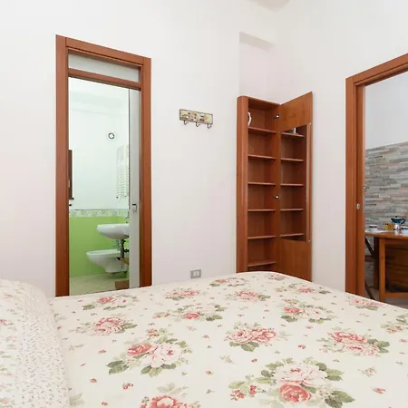 Apartment Shore By Interhome Sorrento